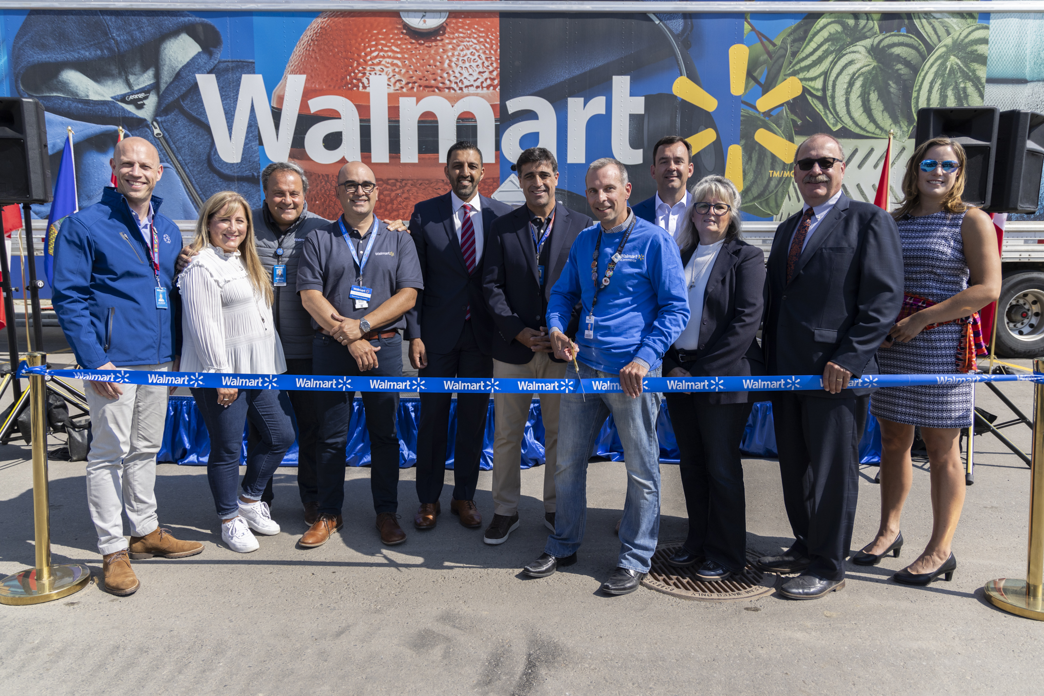 Walmart Canada opens first high-tech fulfillment centre in Western Canada  in Rocky View County, Alberta